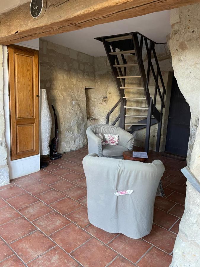 فيلا L'Escale Troglo Au Bord De La Loire Souzay-Champigny المظهر الخارجي الصورة