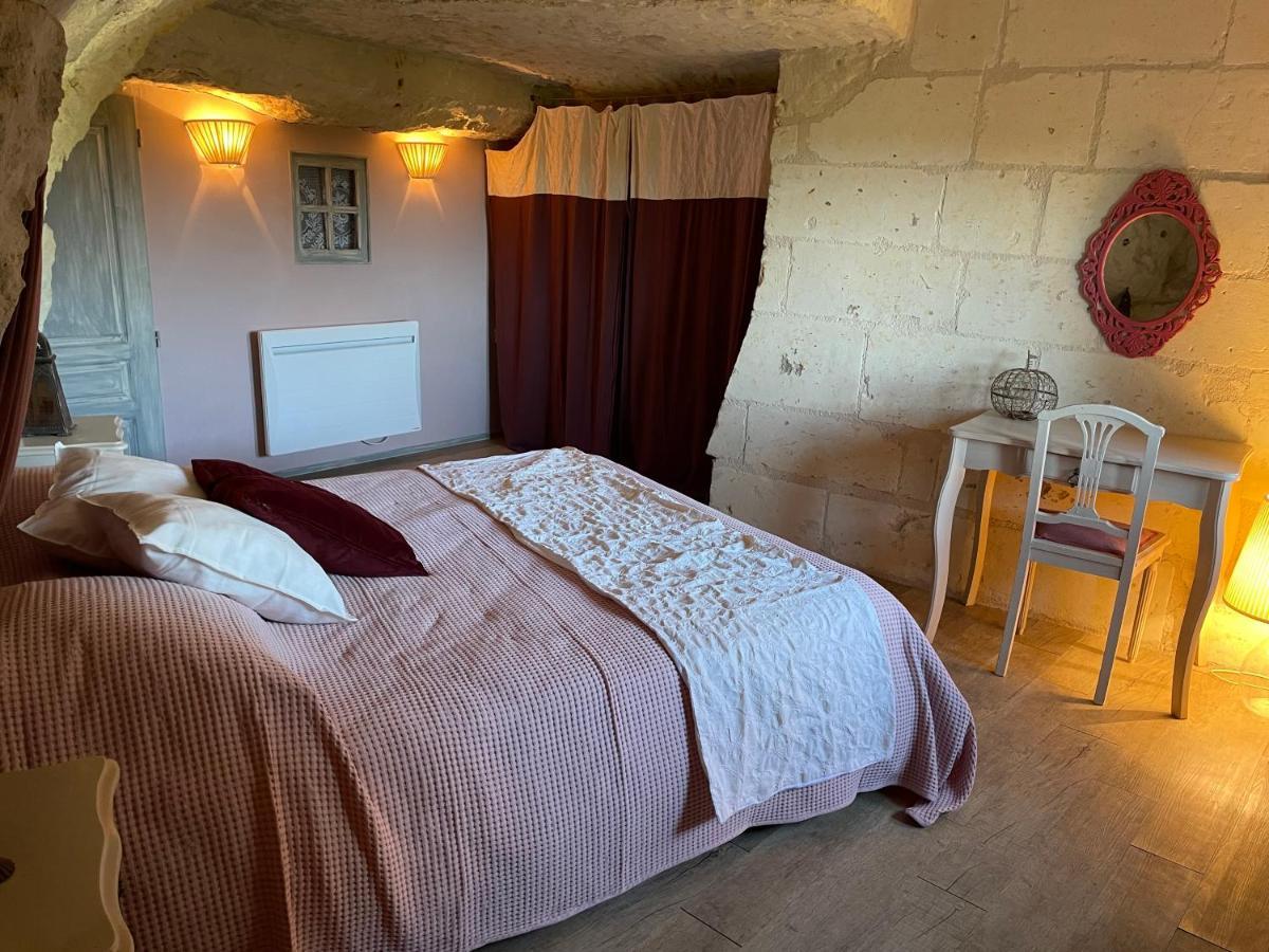 فيلا L'Escale Troglo Au Bord De La Loire Souzay-Champigny المظهر الخارجي الصورة